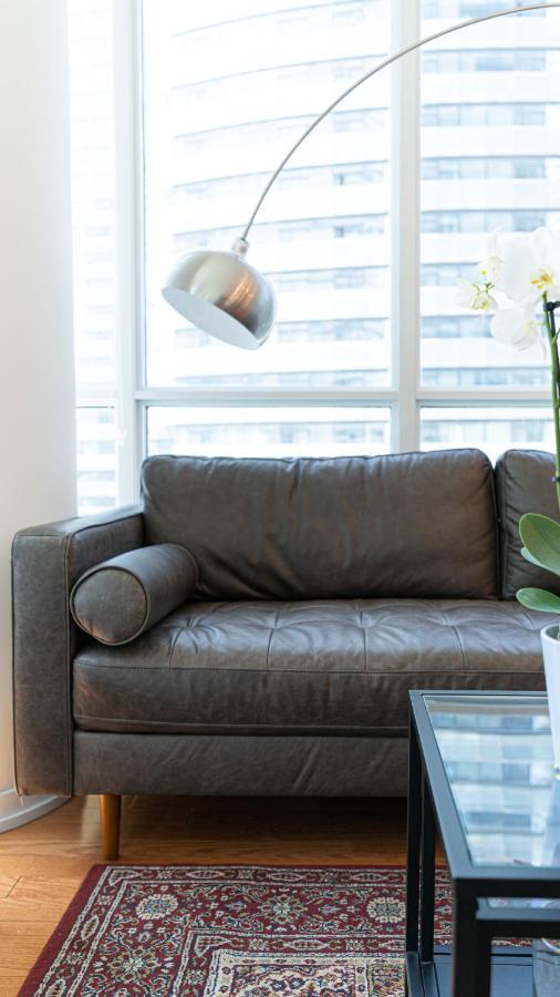 Beautiful Modern Toronto Luxurious Scotiabank Arena Aparthotel Bagian luar foto