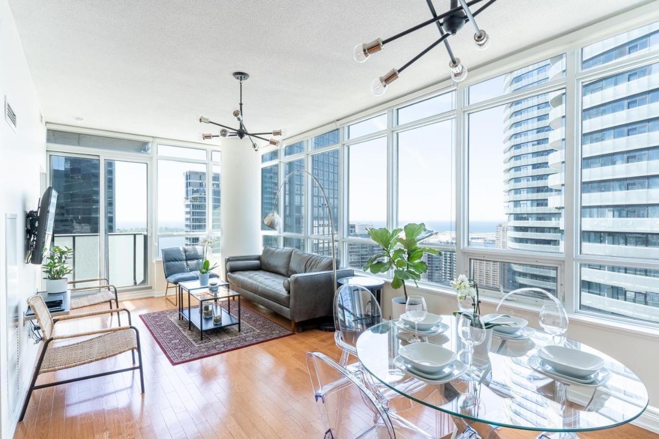 Beautiful Modern Toronto Luxurious Scotiabank Arena Aparthotel Bagian luar foto