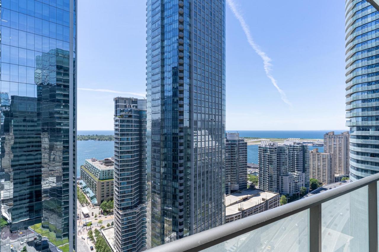 Beautiful Modern Toronto Luxurious Scotiabank Arena Aparthotel Bagian luar foto