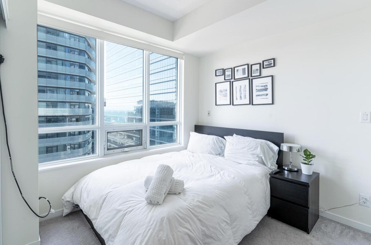 Beautiful Modern Toronto Luxurious Scotiabank Arena Aparthotel Bagian luar foto