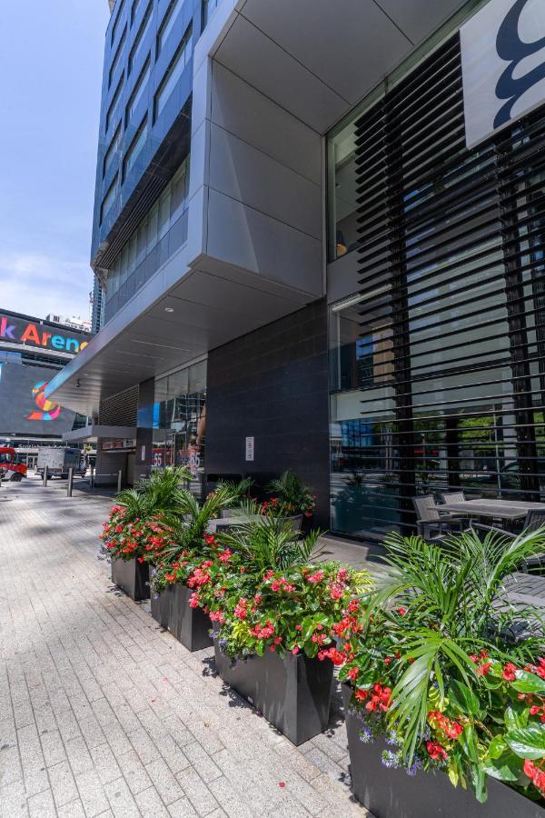 Beautiful Modern Toronto Luxurious Scotiabank Arena Aparthotel Bagian luar foto