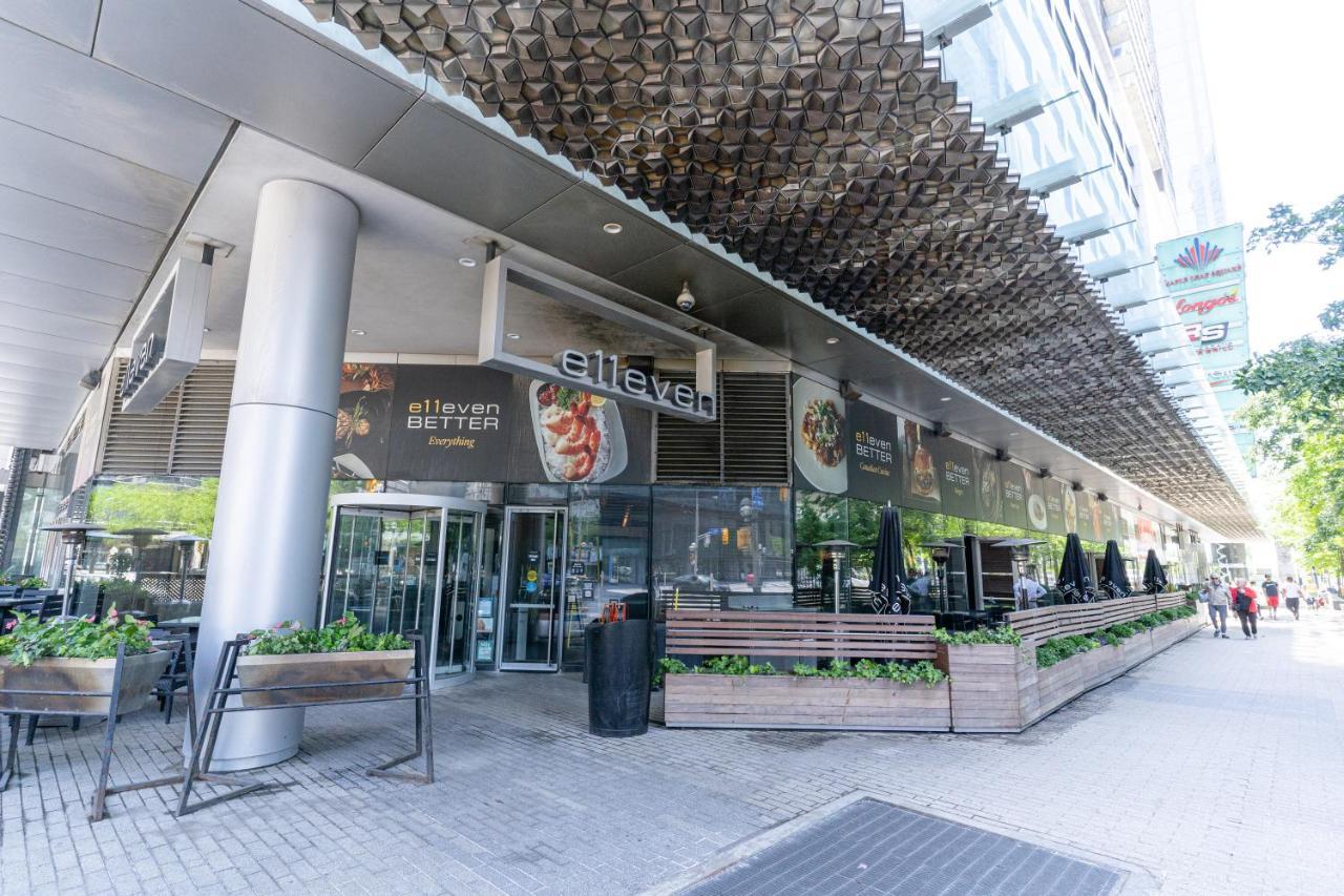 Beautiful Modern Toronto Luxurious Scotiabank Arena Aparthotel Bagian luar foto