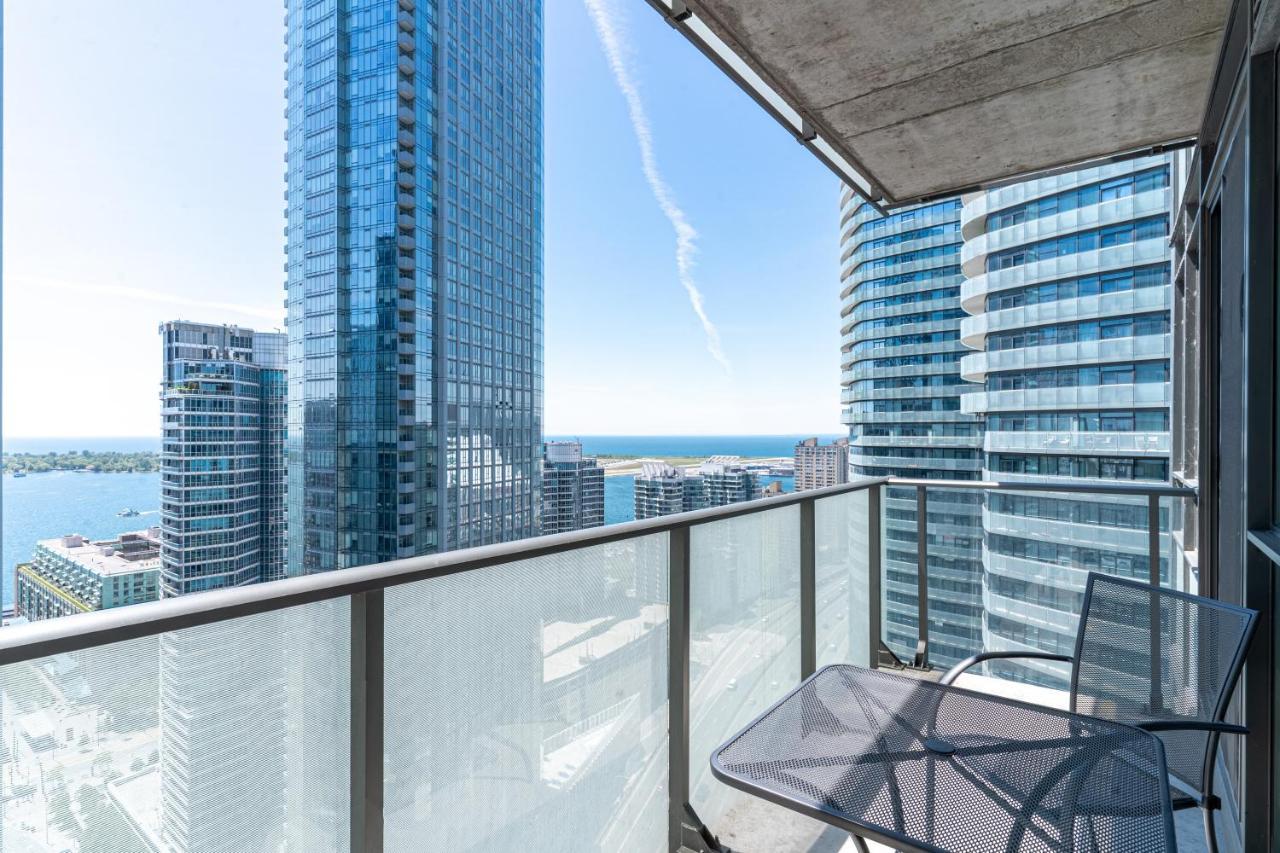 Beautiful Modern Toronto Luxurious Scotiabank Arena Aparthotel Bagian luar foto